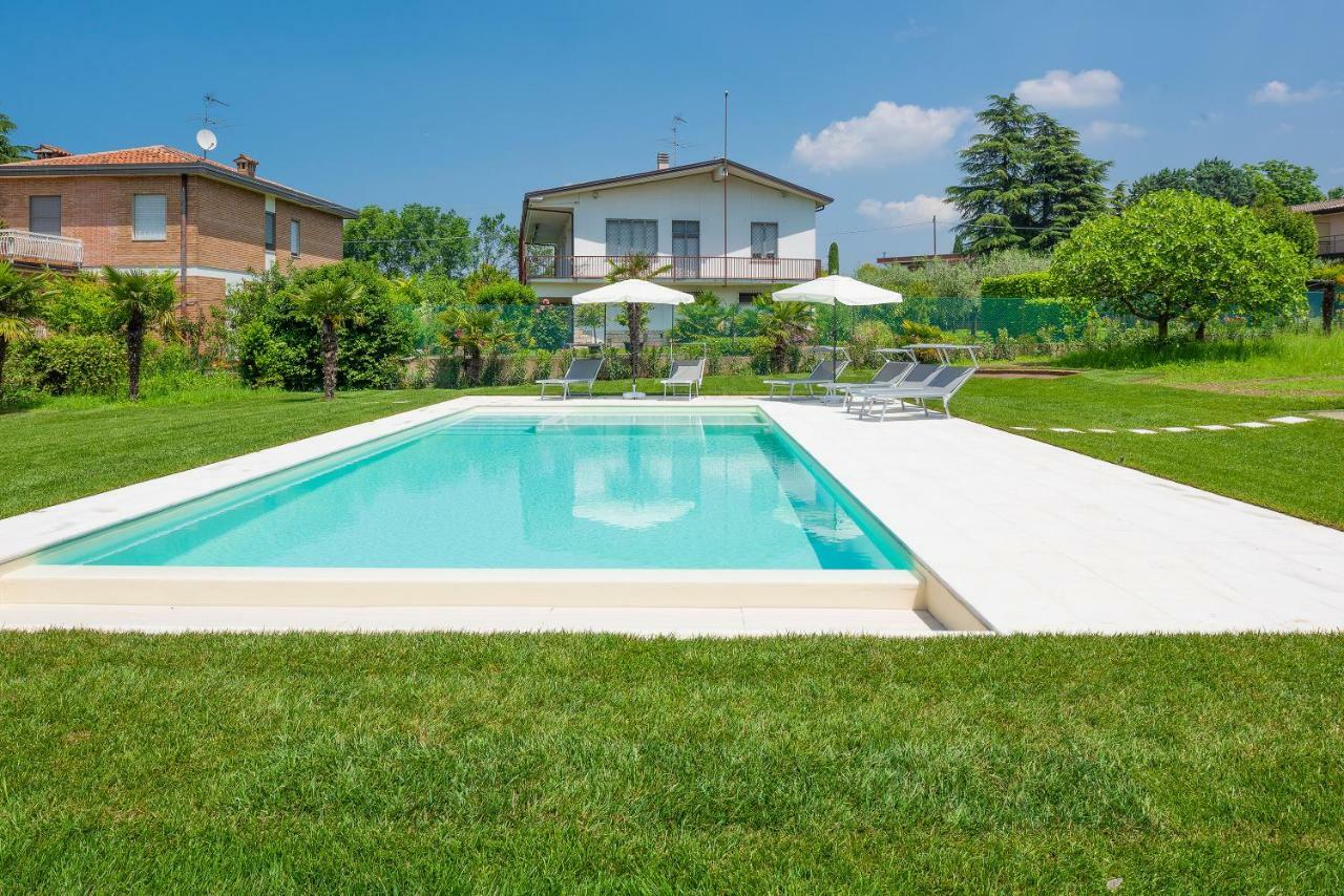 Villa Mattarana Lussuoso Appartamento Familiare Lazise Buitenkant foto