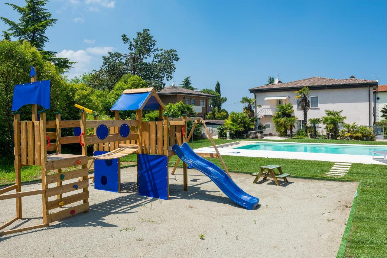 Villa Mattarana Lussuoso Appartamento Familiare Lazise Buitenkant foto